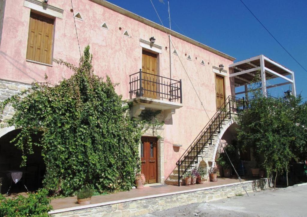 Villa Archontiko Kamilari Bagian luar foto